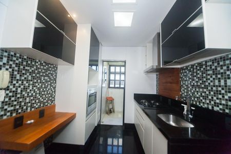 Apartamento à venda com 87m², 3 quartos e 2 vagas Apartamento à venda com 87m², 3 quartos e 2 vagasCozinha