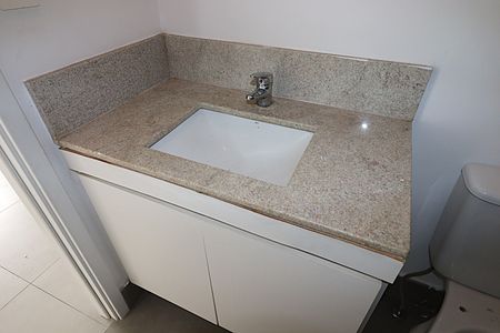 Apartamento para alugar com 56m², 2 quartos e 1 vagaBanheiro social