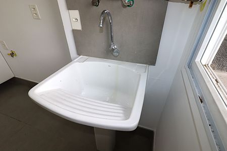 Apartamento para alugar com 56m², 2 quartos e 1 vaga Área  de serviço