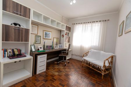 Casa para alugar com 230m², 4 quartos e 1 vagaESCRITÓRIO