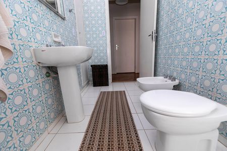 Casa para alugar com 230m², 4 quartos e 1 vagaBANHEIRO SOCIAL
