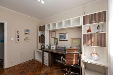 Casa para alugar com 230m², 4 quartos e 1 vagaESCRITÓRIO