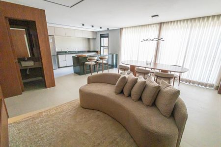 Apartamento para alugar com 250m², 4 quartos e 3 vagas Apartamento para alugar com 250m², 4 quartos e 3 vagasSala