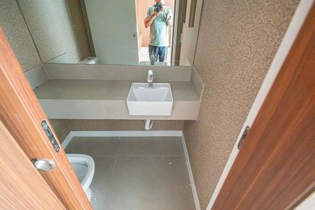 lavabo de apartamento para alugar com 4 quartos, 250m² em Ouro Preto, Belo Horizonte