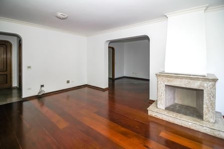 Apartamento à venda com 216m², 4 quartos e 3 vagas Apartamento à venda com 216m², 4 quartos e 3 vagasSala