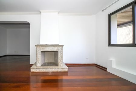 Apartamento à venda com 216m², 4 quartos e 3 vagas Apartamento à venda com 216m², 4 quartos e 3 vagasSala