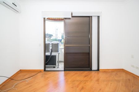 Apartamento à venda com 216m², 4 quartos e 3 vagas Apartamento à venda com 216m², 4 quartos e 3 vagasSuíte 1