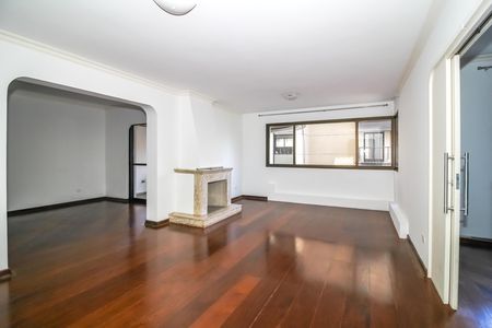Apartamento à venda com 216m², 4 quartos e 3 vagas Apartamento à venda com 216m², 4 quartos e 3 vagasSala