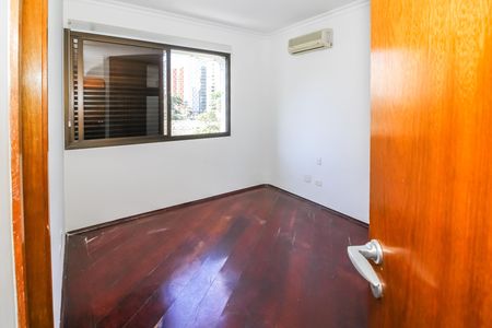 Apartamento à venda com 216m², 4 quartos e 3 vagas Apartamento à venda com 216m², 4 quartos e 3 vagasSuíte 3
