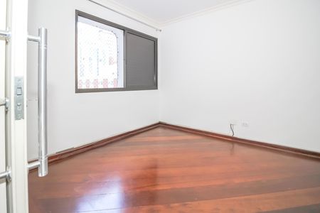 Apartamento à venda com 216m², 4 quartos e 3 vagas Apartamento à venda com 216m², 4 quartos e 3 vagasQuarto reversível