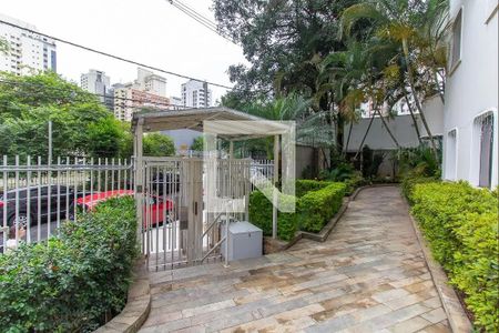 Apartamento à venda com 216m², 4 quartos e 3 vagas Apartamento à venda com 216m², 4 quartos e 3 vagasJardim