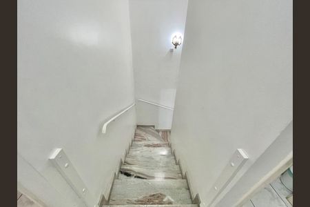 Casa à venda com 141m², 3 quartos e 2 vagas Casa à venda com 141m², 3 quartos e 2 vagasFoto 07