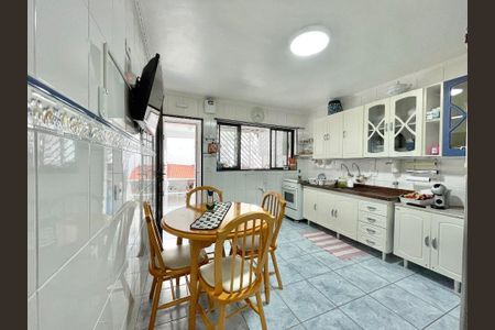 Casa à venda com 141m², 3 quartos e 2 vagas Casa à venda com 141m², 3 quartos e 2 vagasFoto 23