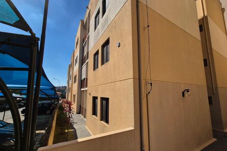 Apartamento para alugar com 55m², 2 quartos e 1 vaga Apartamento para alugar com 55m², 2 quartos e 1 vagaFachada do bloco