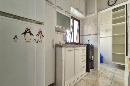 Apartamento para alugar com 55m², 2 quartos e 1 vaga Apartamento para alugar com 55m², 2 quartos e 1 vagaCozinha