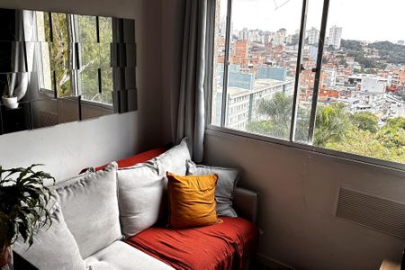 Sala de apartamento para alugar com 1 quarto, 25m² em Paraíso do Morumbi, São Paulo