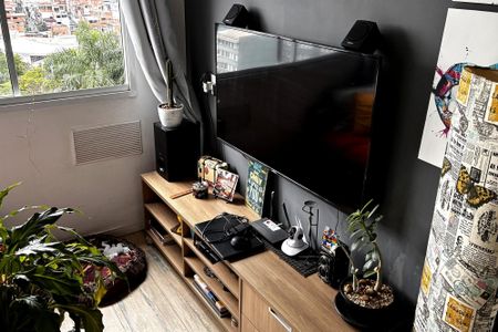 Sala de apartamento para alugar com 1 quarto, 25m² em Paraíso do Morumbi, São Paulo