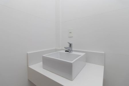 Apartamento para alugar com 350m², 3 quartos e 4 vagas Apartamento para alugar com 350m², 3 quartos e 4 vagasBanheiro do Quarto 2