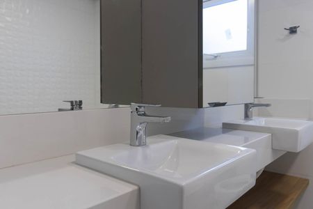 Apartamento para alugar com 350m², 3 quartos e 4 vagas Apartamento para alugar com 350m², 3 quartos e 4 vagasBanheiro do Quarto 3