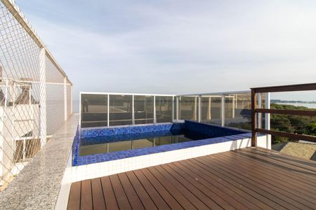 Apartamento para alugar com 350m², 3 quartos e 4 vagas Apartamento para alugar com 350m², 3 quartos e 4 vagasPiscina