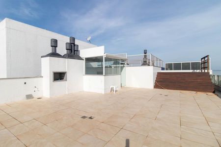 Apartamento para alugar com 350m², 3 quartos e 4 vagas Apartamento para alugar com 350m², 3 quartos e 4 vagasTerraço