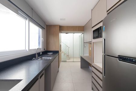Apartamento para alugar com 350m², 3 quartos e 4 vagas Apartamento para alugar com 350m², 3 quartos e 4 vagasCozinha e Área de Serviço