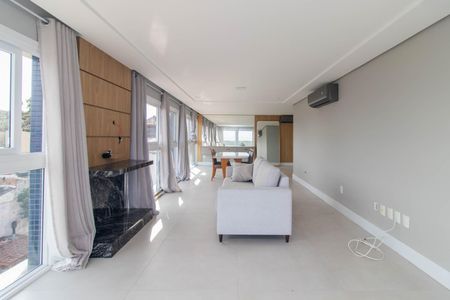 Sala de apartamento para alugar com 3 quartos, 350m² em Vila Assunção, Porto Alegre