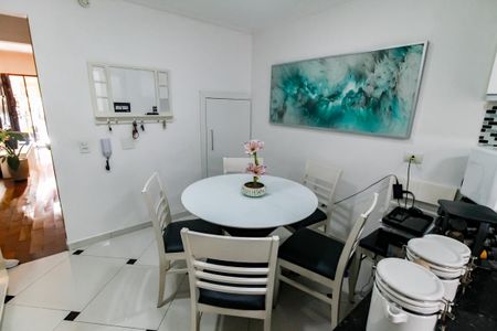 Casa de condomínio à venda com 110m², 2 quartos e 2 vagas Casa de condomínio à venda com 110m², 2 quartos e 2 vagasDetalhe da cozinha