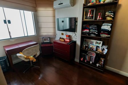 Suíte 1 de casa de condomínio à venda com 2 quartos, 110m² em Vila Pirajussara, São Paulo