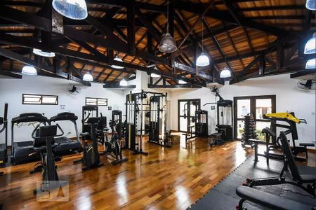Casa de condomínio à venda com 110m², 2 quartos e 2 vagas Casa de condomínio à venda com 110m², 2 quartos e 2 vagasÁrea comum - Academia