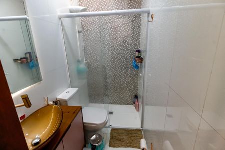 Banheiro da Suíte 1 de casa de condomínio à venda com 2 quartos, 110m² em Vila Pirajussara, São Paulo