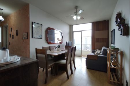 Apartamento para alugar com 156m², 2 quartos e 1 vaga Apartamento para alugar com 156m², 2 quartos e 1 vagaSala