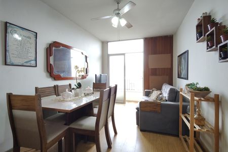 Apartamento para alugar com 156m², 2 quartos e 1 vaga Apartamento para alugar com 156m², 2 quartos e 1 vagaSala