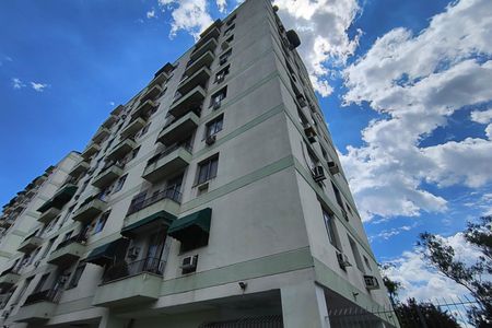Apartamento para alugar com 156m², 2 quartos e 1 vaga Apartamento para alugar com 156m², 2 quartos e 1 vagaFachada