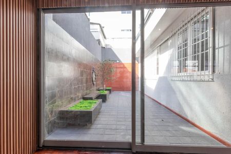 Casa para alugar com 400m², 5 quartos e 5 vagas Casa para alugar com 400m², 5 quartos e 5 vagasJardim de inverno