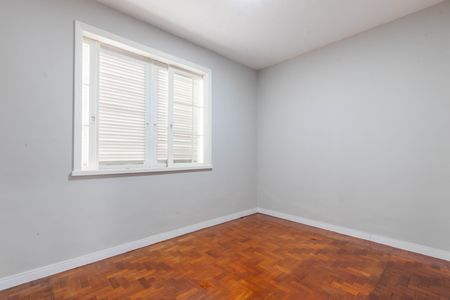 Casa para alugar com 400m², 5 quartos e 5 vagas Casa para alugar com 400m², 5 quartos e 5 vagasQuarto 4