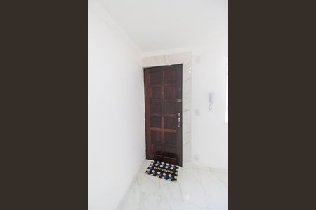 Entrada de apartamento para alugar com 1 quarto, 50m² em Conjunto Habitacional Presidente Castelo Branco, Carapicuíba