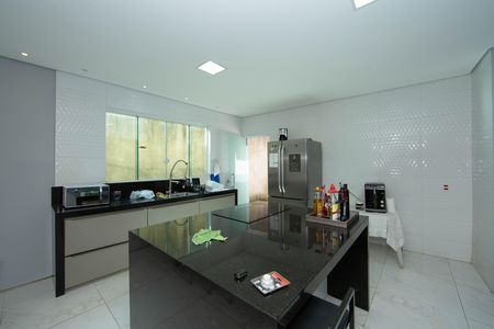 Casa para alugar com 120m², 3 quartos e 2 vagas Casa para alugar com 120m², 3 quartos e 2 vagasCOZINHA