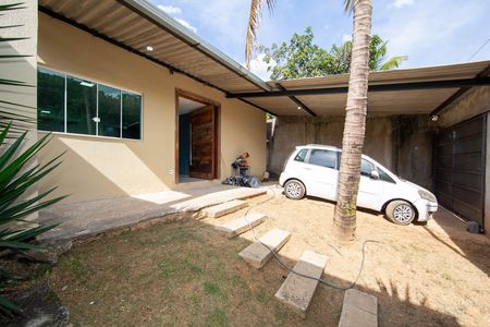 Casa para alugar com 120m², 3 quartos e 2 vagas Casa para alugar com 120m², 3 quartos e 2 vagasFACHADA