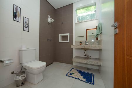 Casa para alugar com 120m², 3 quartos e 2 vagas Casa para alugar com 120m², 3 quartos e 2 vagasBANHEIRO2