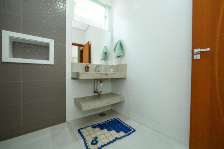 Casa para alugar com 120m², 3 quartos e 2 vagas Casa para alugar com 120m², 3 quartos e 2 vagasBANHEIRO2