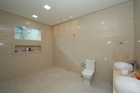 Casa para alugar com 120m², 3 quartos e 2 vagas Casa para alugar com 120m², 3 quartos e 2 vagasBANHEIRO1