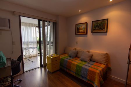 Apartamento à venda com 180m², 4 quartos e 2 vagas Apartamento à venda com 180m², 4 quartos e 2 vagas Suíte 4