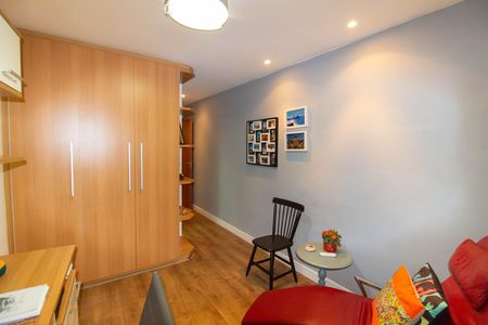 Apartamento à venda com 180m², 4 quartos e 2 vagas Apartamento à venda com 180m², 4 quartos e 2 vagas Suíte 1
