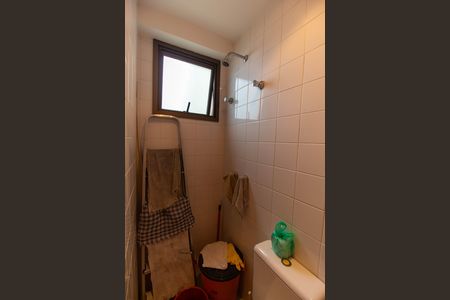 Apartamento à venda com 180m², 4 quartos e 2 vagas Apartamento à venda com 180m², 4 quartos e 2 vagasBanheiro de serviço
