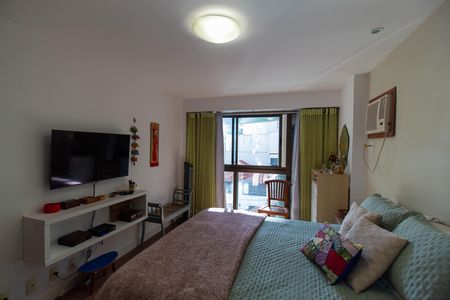 Apartamento à venda com 180m², 4 quartos e 2 vagas Apartamento à venda com 180m², 4 quartos e 2 vagas Suíte 2
