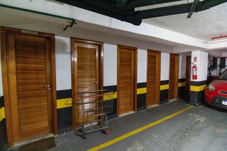 Apartamento à venda com 180m², 4 quartos e 2 vagas Apartamento à venda com 180m², 4 quartos e 2 vagasÁrea comum
