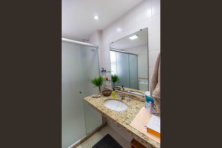 Apartamento à venda com 180m², 4 quartos e 2 vagas Apartamento à venda com 180m², 4 quartos e 2 vagasBanheiro da Suíte 3