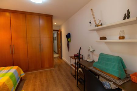 Apartamento à venda com 180m², 4 quartos e 2 vagas Apartamento à venda com 180m², 4 quartos e 2 vagas Suíte 4