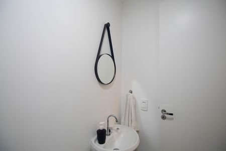 Banheiro  de apartamento para alugar com 2 quartos, 38m² em Parque Novo Mundo, São Paulo